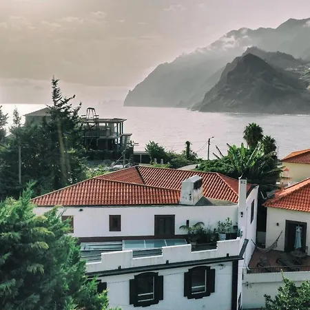 Mateus House - Porto Da Cruz Center Villa Exterior photo